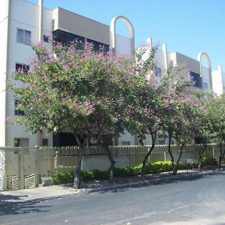 Aparthotel Residencial Varanda Dos Buritis à Caldas Novas Extérieur photo